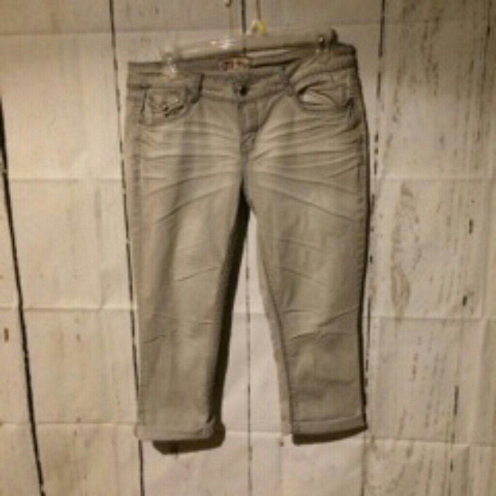 Gray lei Ashley lowrise capris